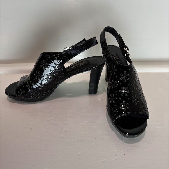 Brighton Valley Women's Shiny Black Heel Shoes Floral Design Open Toe Size 7-1/2 - Picture 1 of 12